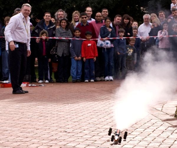 KS 4 - Build a rocket car KS 4 - Build a rocket car